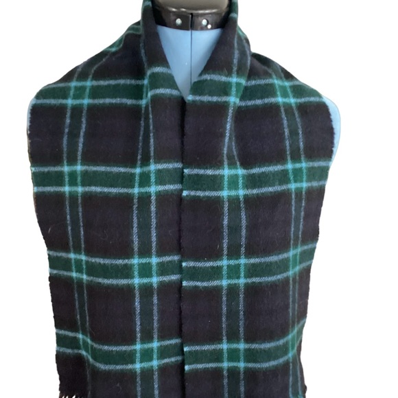 Johnstons of Elgin, Scotland 100% wool scarf. Graham of Monteith tartan plaid. - Picture 5 of 7